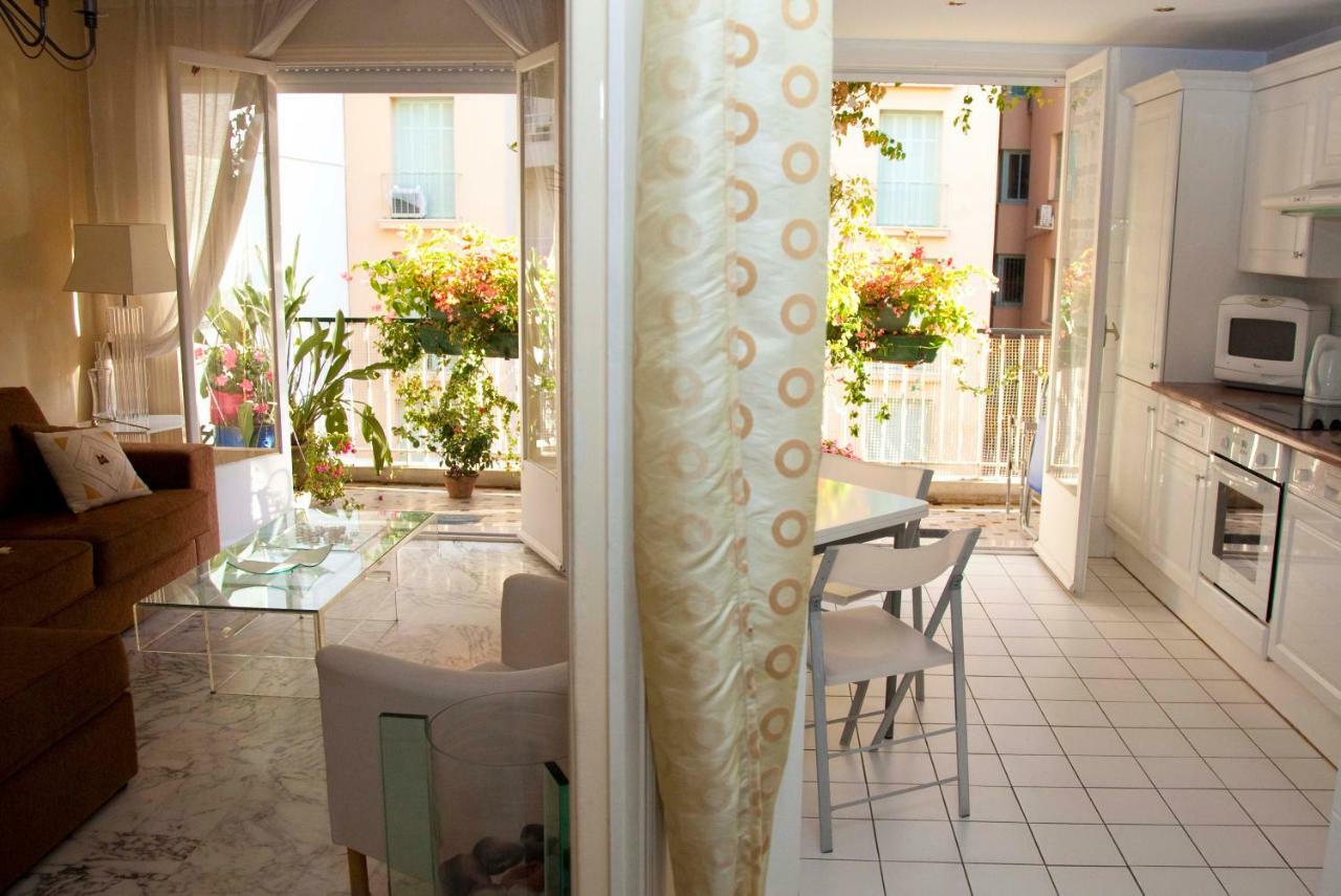 Chill Out Apartment, 2 Mins From Beach Nice Exteriör bild